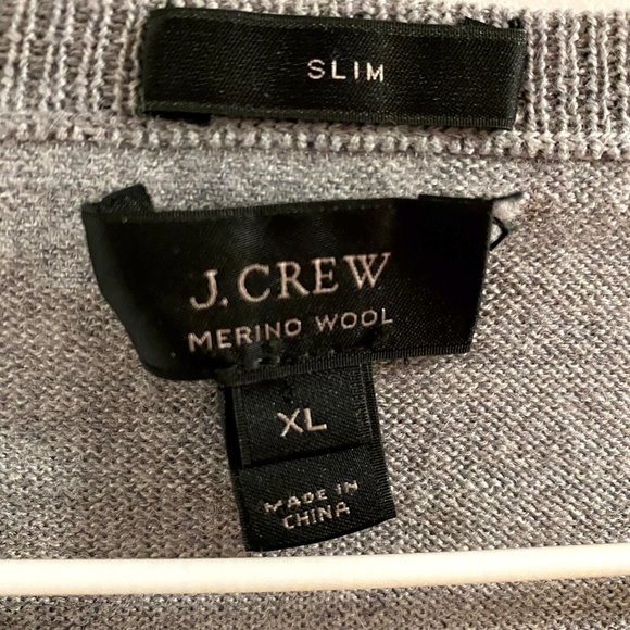 J Crew Washable Merino Wool V Neck Sweater - Picture 2 of 3